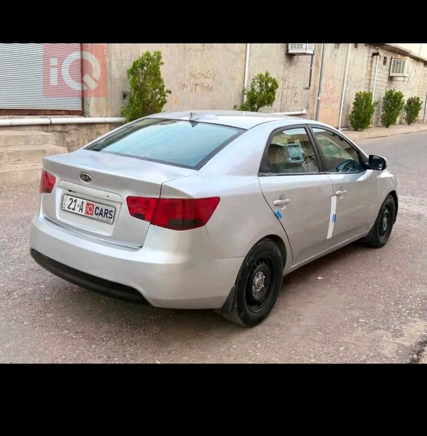كيا سيراتو